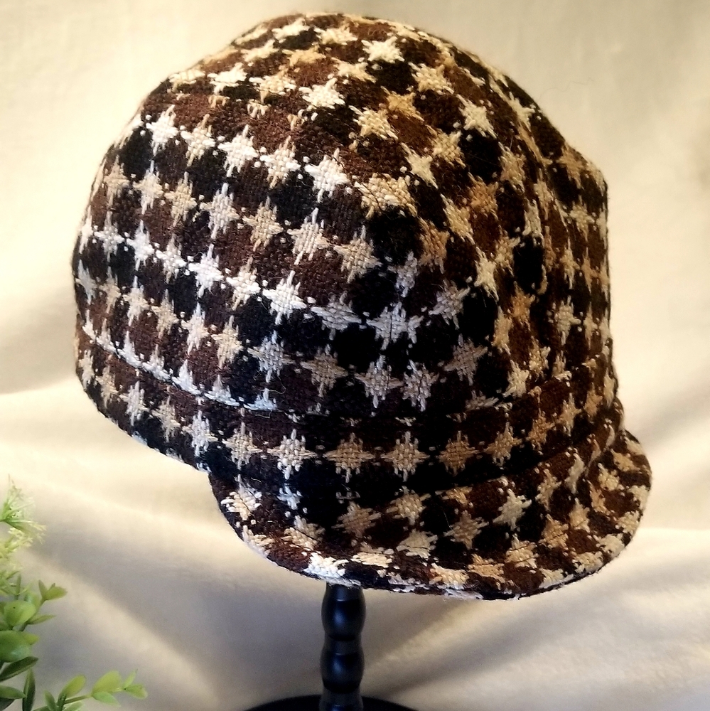 Plaid brimmed hat